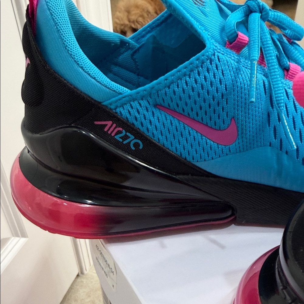 Nike Air Max 270 South Beach – Light Blue Fury/Black/Laser Fichsia - Picture 9 of 12